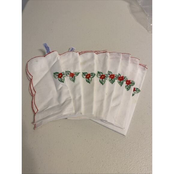 VTG Placemats Holiday Christmas Napkins Cotton Appliqué Flower Embroidery 8pcs - Picture 3 of 10